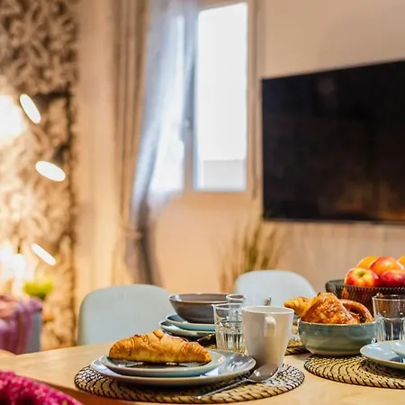 Akropolis By Kleidos - 15 Mn - Beau Duplex Familiale Pour 6 - 2 Chambres- Parking Gratuit